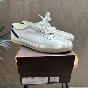 Gucci low top sneakers